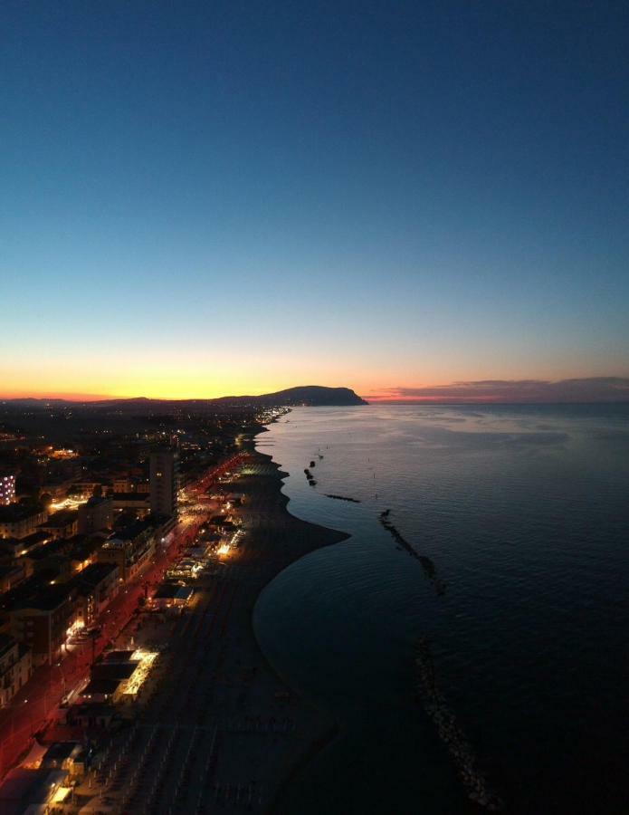 Achille Hotel Porto Recanati Ngoại thất bức ảnh